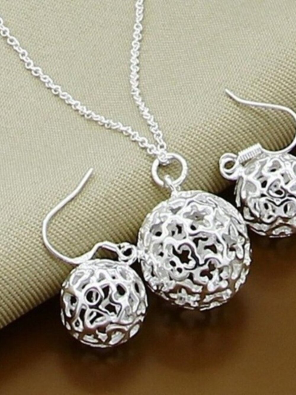 New 925 Stamped Silver Plated Hollow Ball Jewelry Set Necklace and Earrings